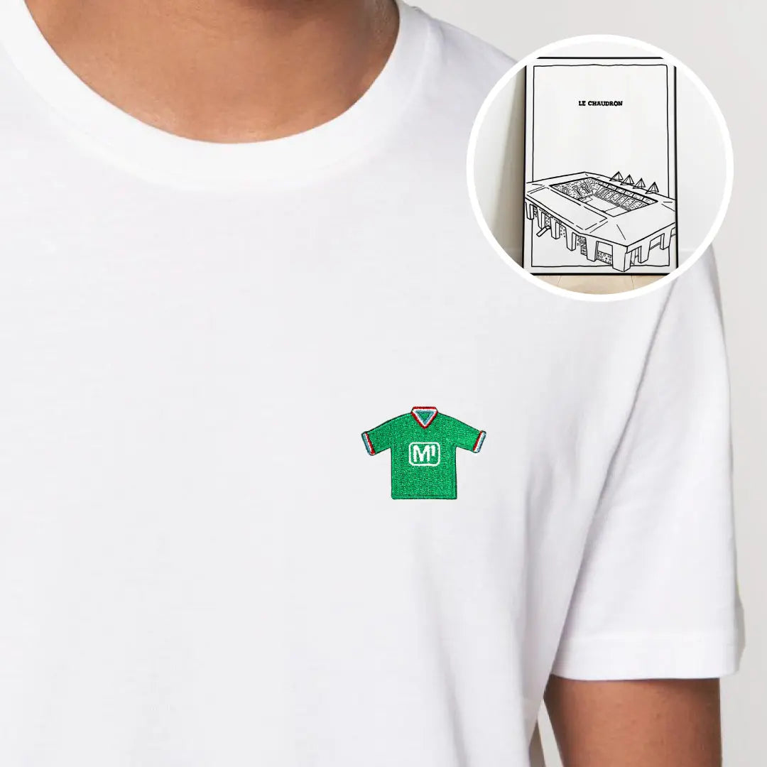 T-shirt blanc avec le patch brodé du maillot vert 1976 de l'ASSE et poster du Chaudron